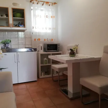 Lenka Apartman Split
